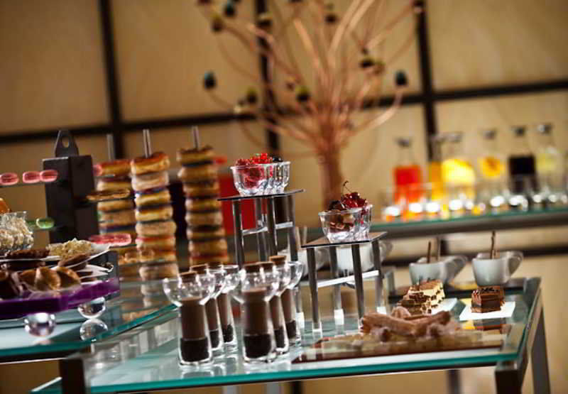Courtyard By Marriott Doha City Center Kültér fotó